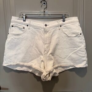 Abercrombie & Fitch The 90s Relaxed Cutoff Short High Rise White 33/16